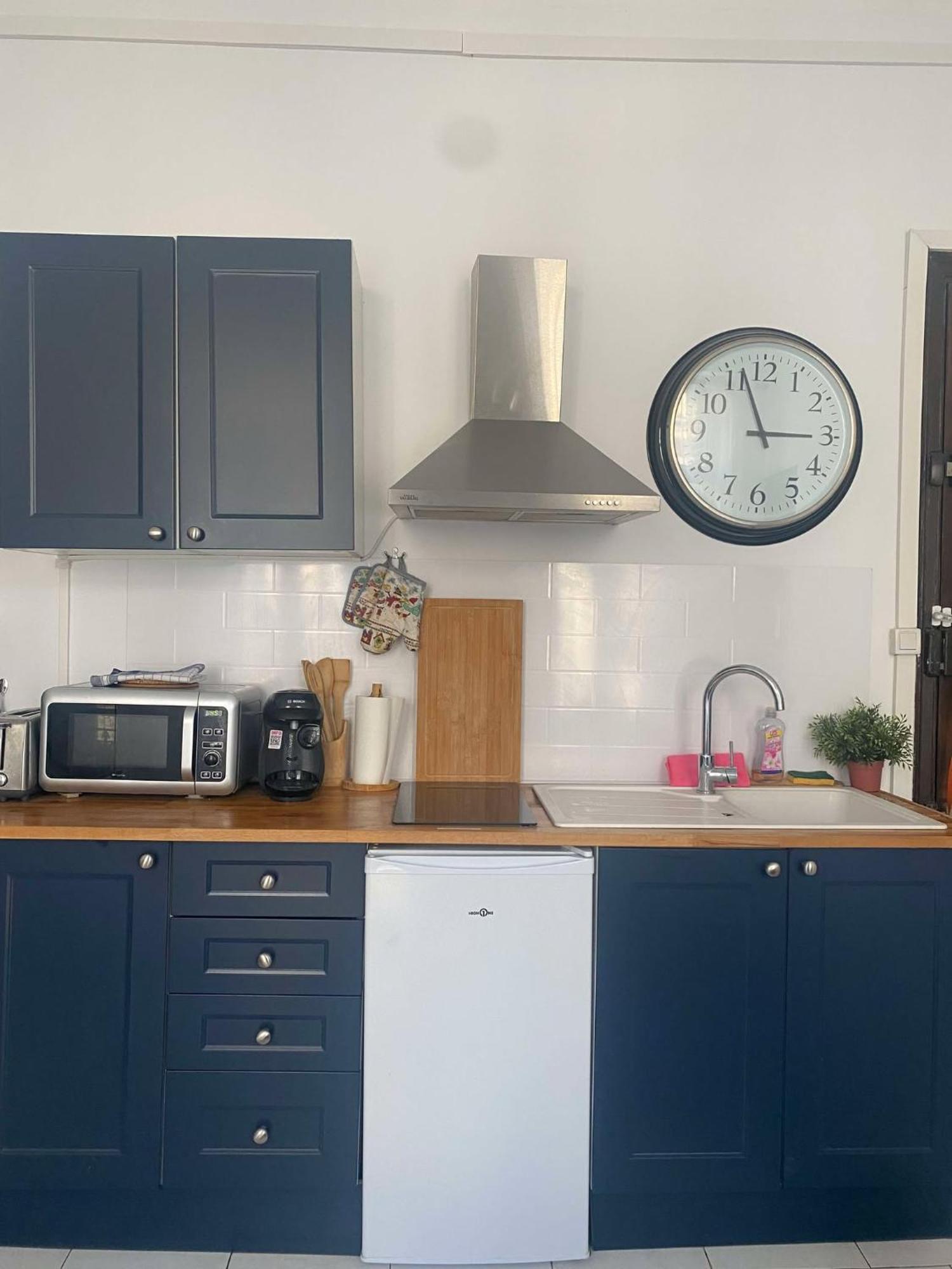 Joli T2 Refait A Neuf, Lumineux Et Accessible Appartement *