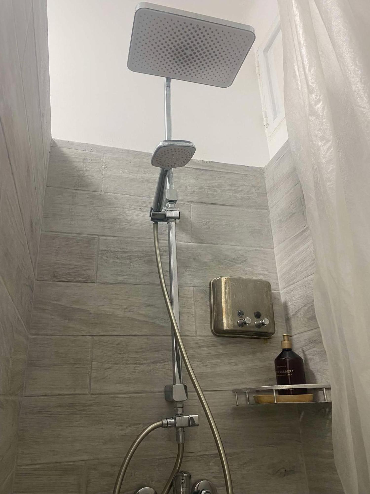 Joli T2 Refait A Neuf, Lumineux Et Accessible Apartment Marseille