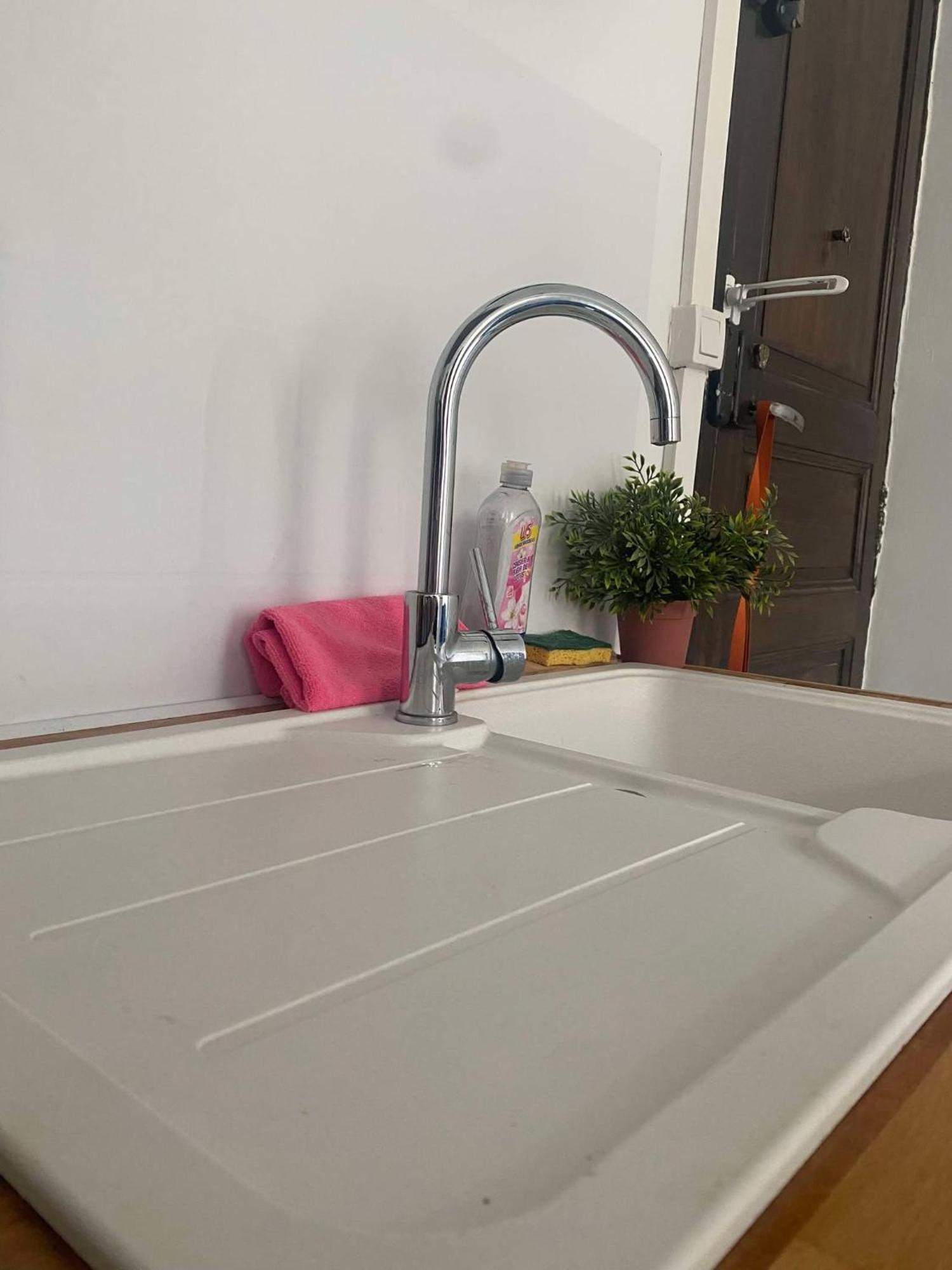 Joli T2 Refait A Neuf, Lumineux Et Accessible