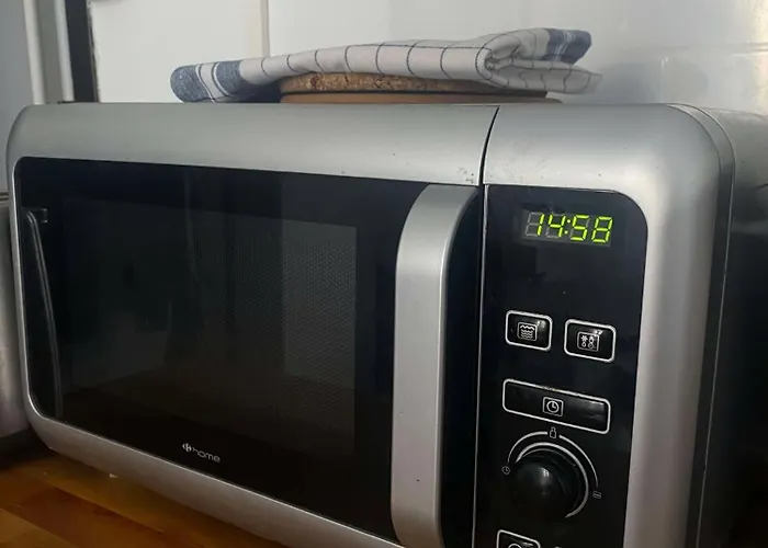 Joli T2 Refait A Neuf, Lumineux Et Accessible